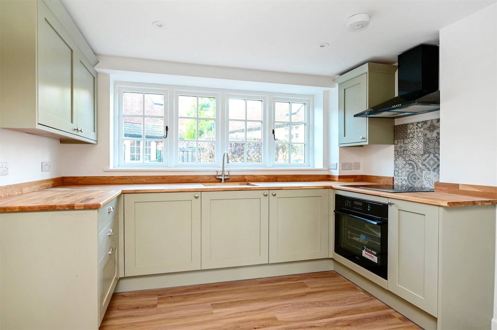 Property photo 3 of 14 Picture No. 13