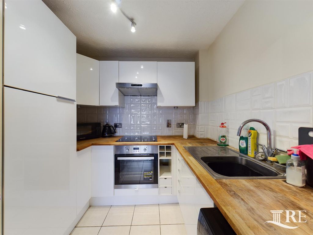 Property photo 3 of 16 Cam00625P1-Pr0094-Still08.Jpg