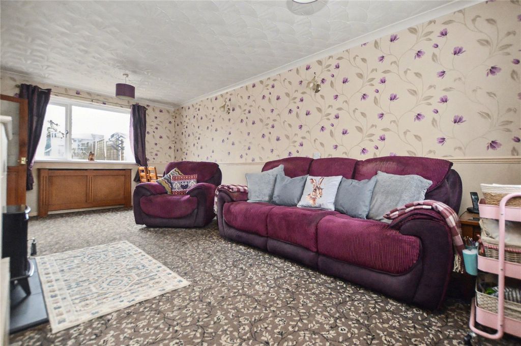 Property photo 2 of 12 Picture No. 02