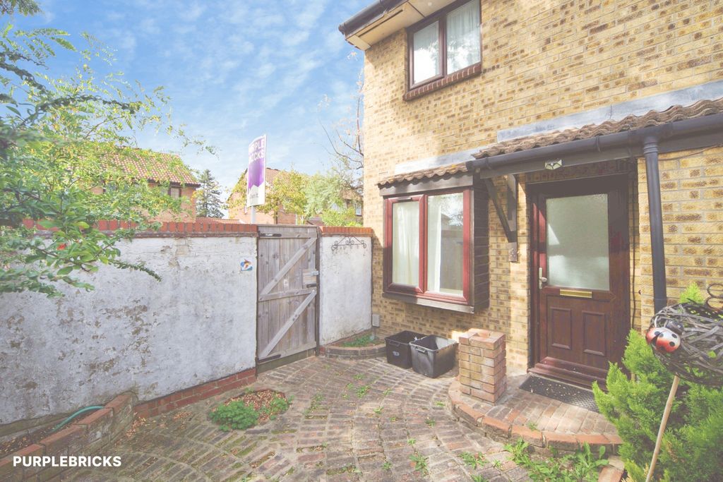 Property photo 1 of 20