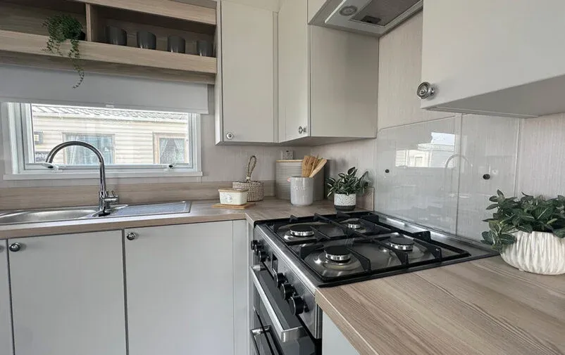 Property photo 3 of 5 Img 4330 Edit Web 802x505 F50 50