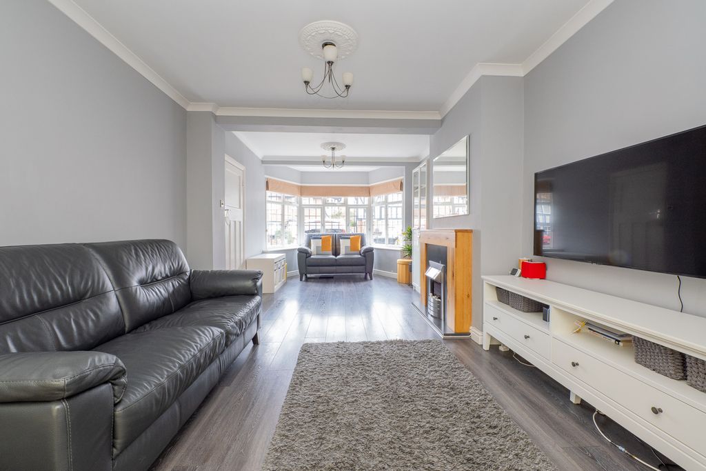 Property photo 2 of 14 Picture No. 04