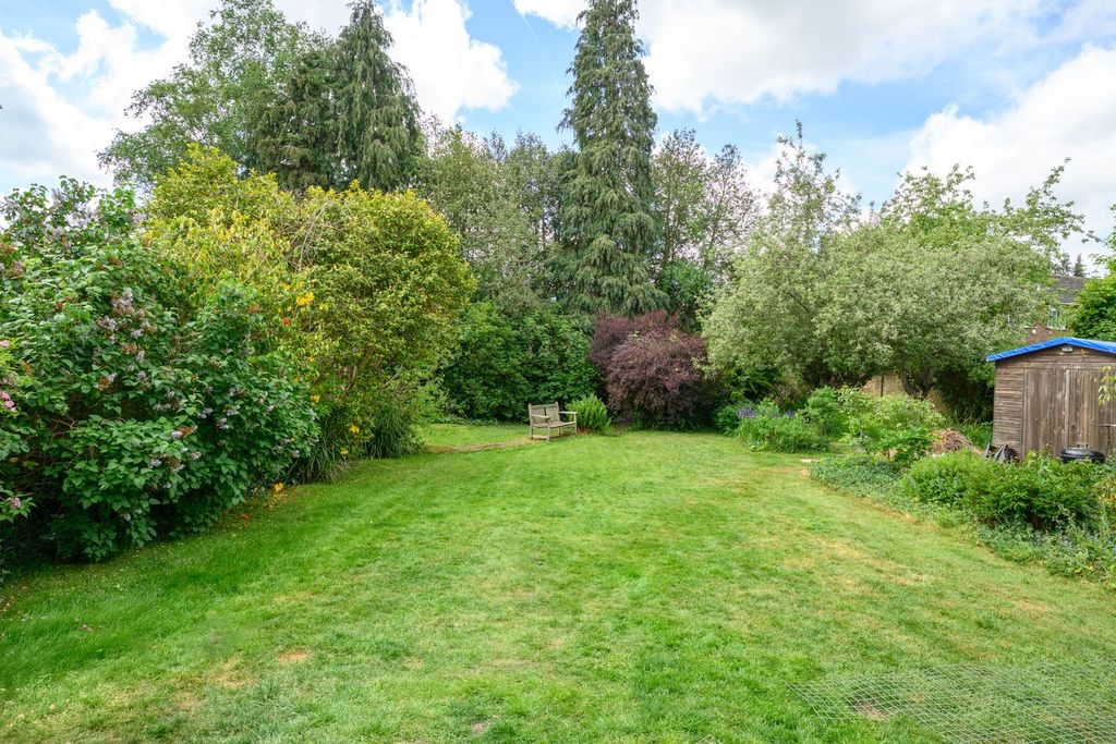 Property photo 2 of 21