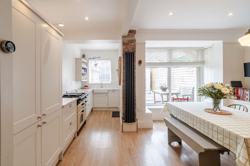 Property photo 1 of 26