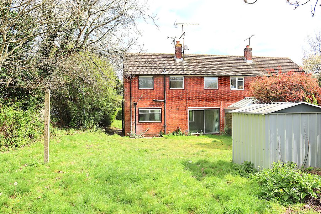 Property photo 3 of 11