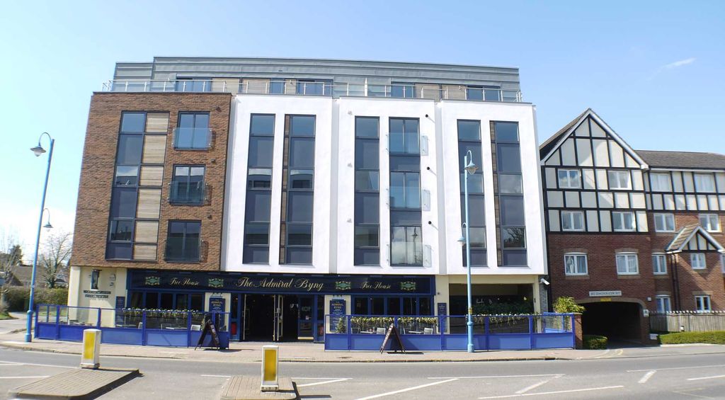 Property photo 2 of 9