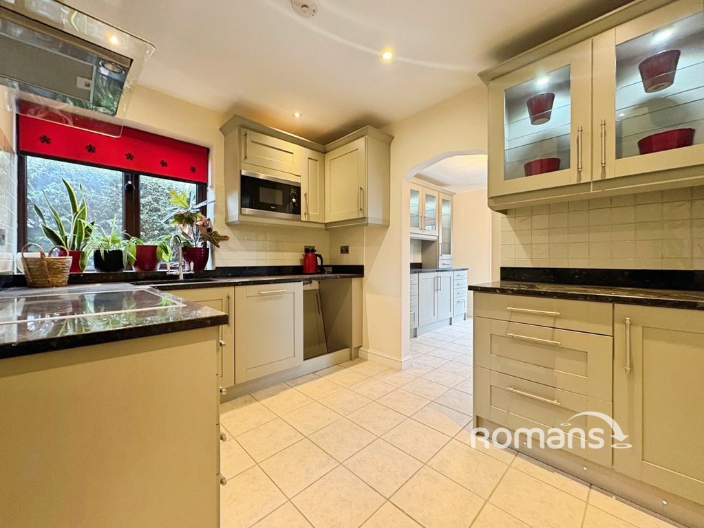 Property photo 3 of 18 Pbox-Img.Jpg