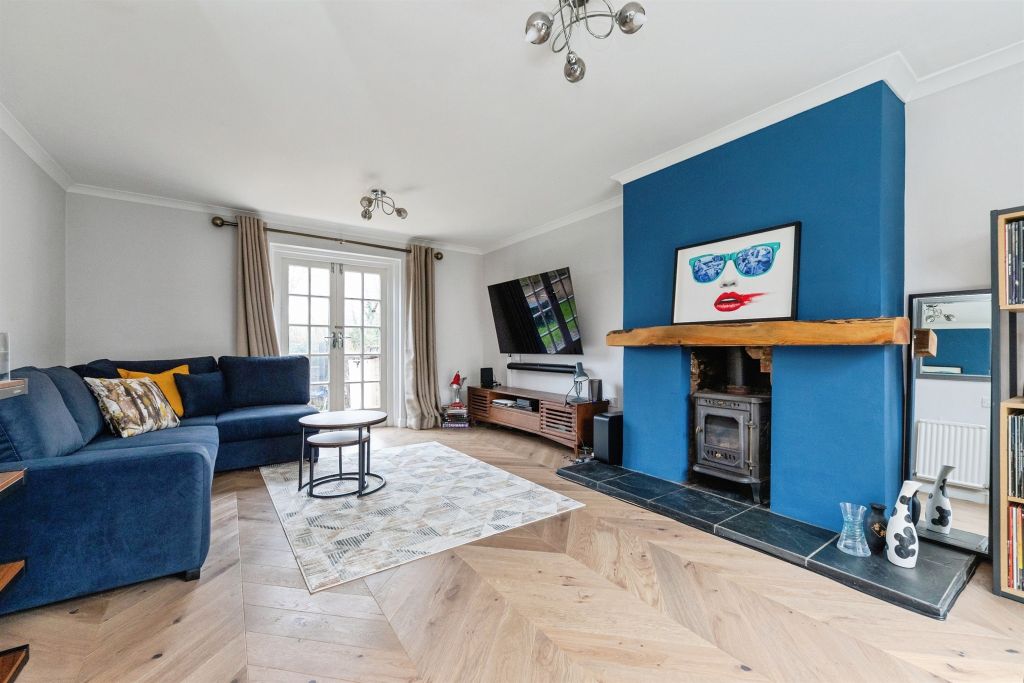 Property photo 2 of 24