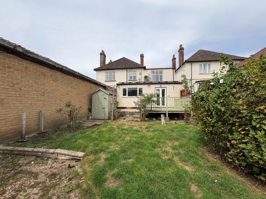 Property photo 2 of 26