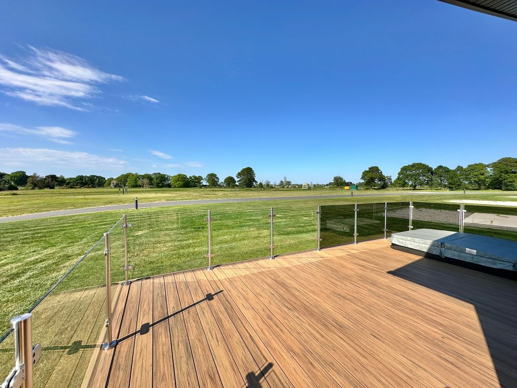 Property photo 2 of 20 Decking Area