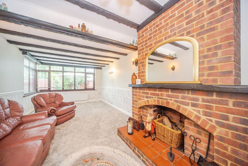 Property photo 3 of 23 Pbox-Img.Jpg