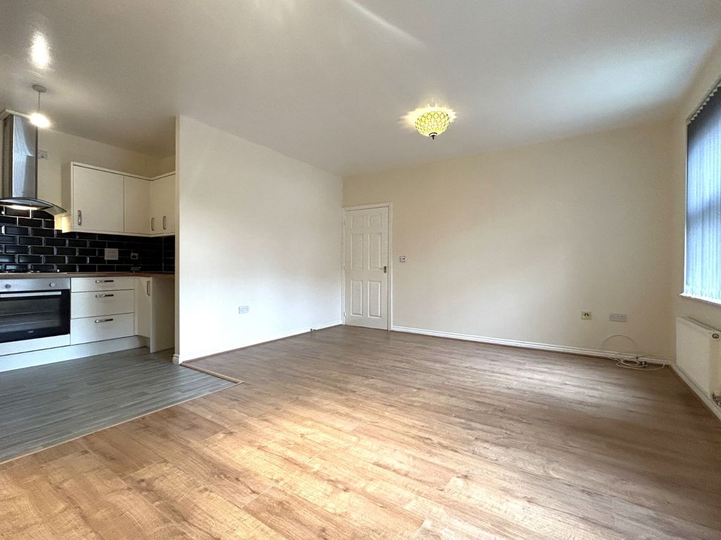 Property photo 3 of 10 Picture No. 17