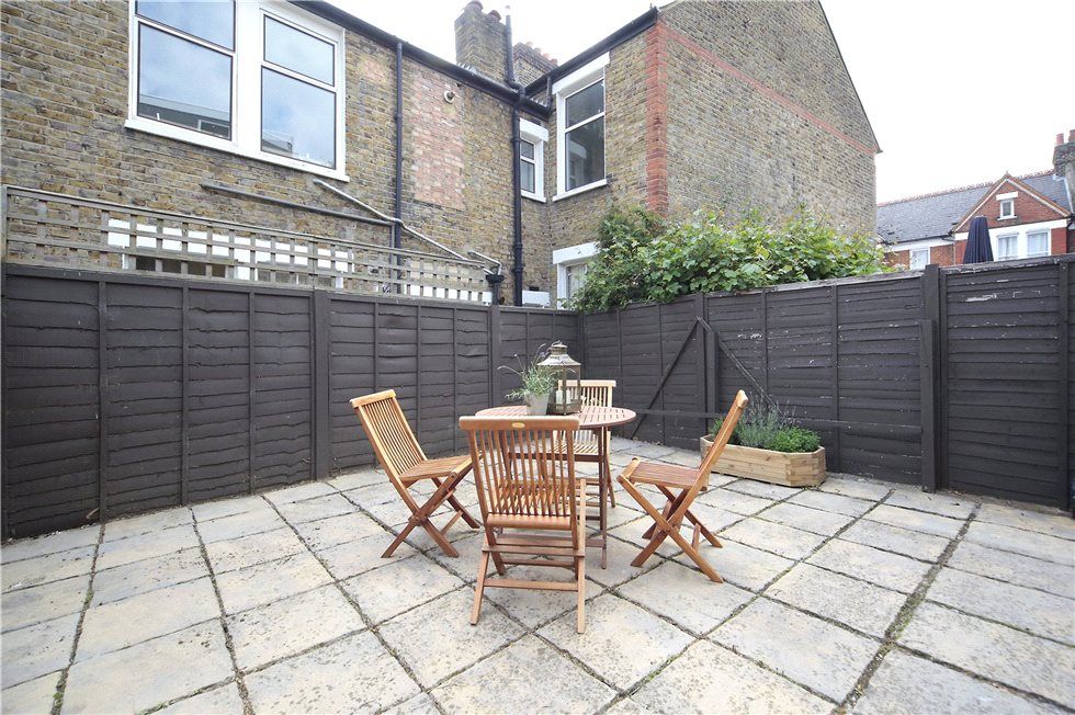 Property photo 2 of 10