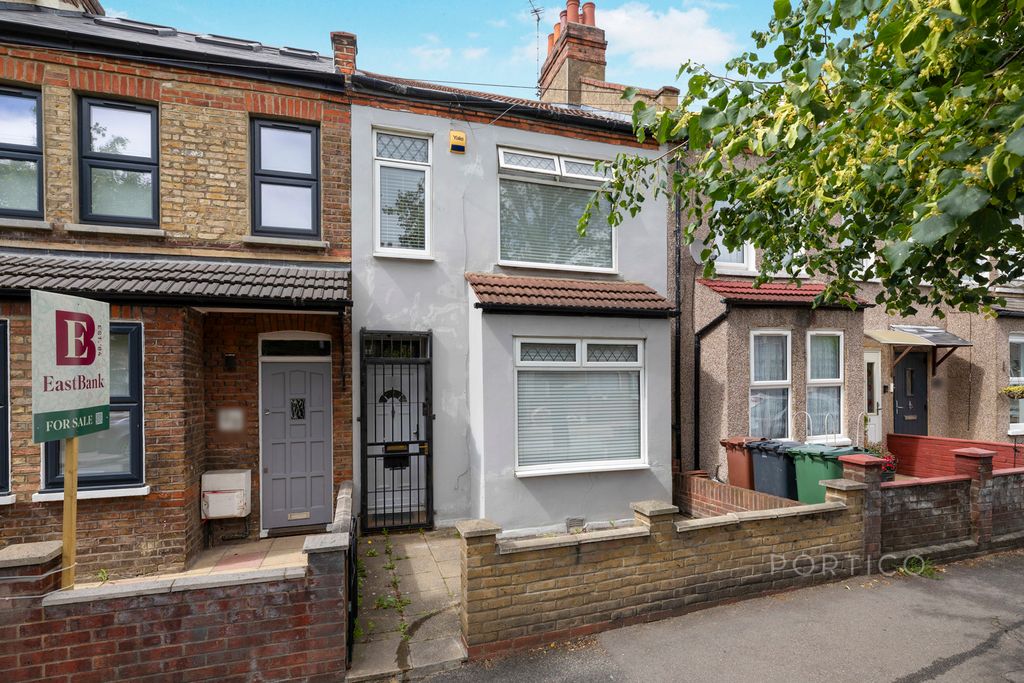 Property photo 1 of 18 Pbox-Img.Jpg