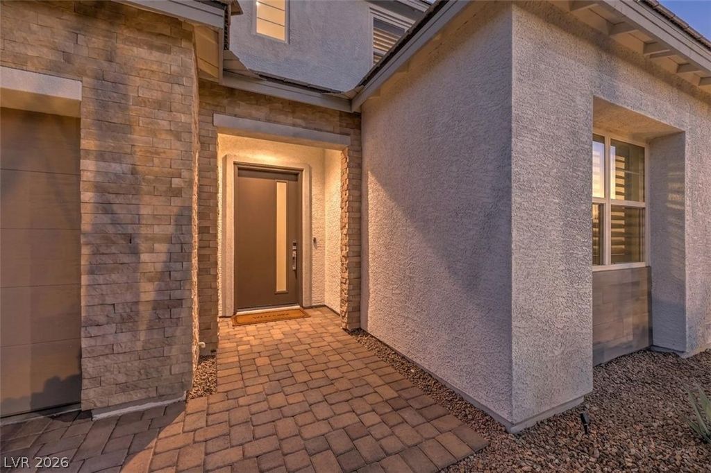 Property photo 2 of 63