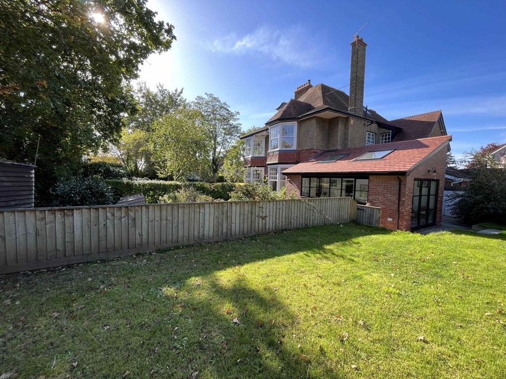 Property photo 3 of 23