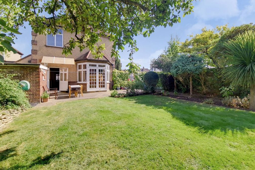 Property photo 3 of 16