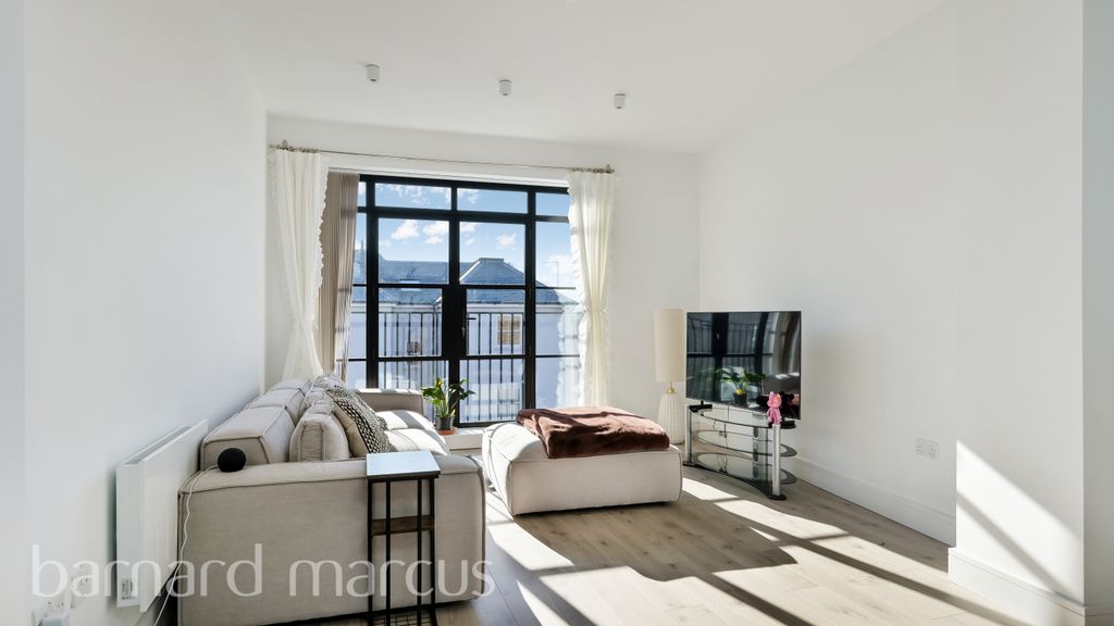 Property photo 2 of 8 Image