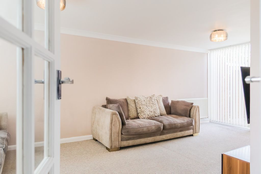 Property photo 3 of 18 5526964