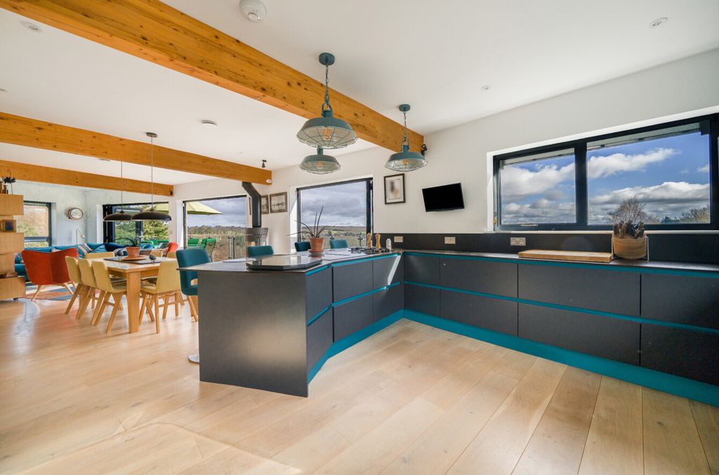 Property photo 2 of 35 Stoodleigh, Seddons