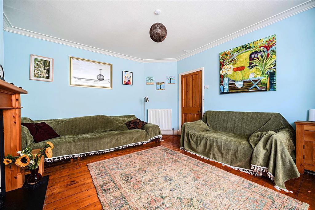 Property photo 3 of 20 1353218-10-68c2939Bd4E3A.Jpg