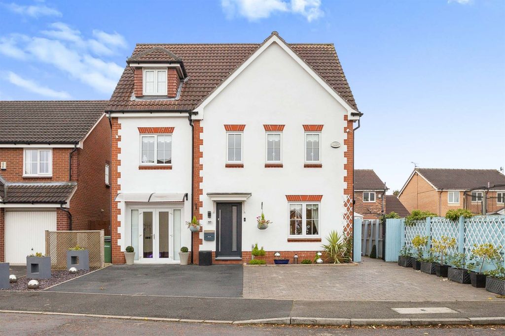 Property photo 1 of 13