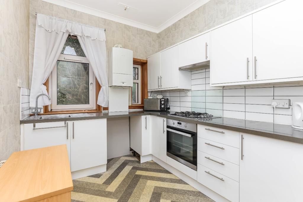 Property photo 3 of 20 Kitchen