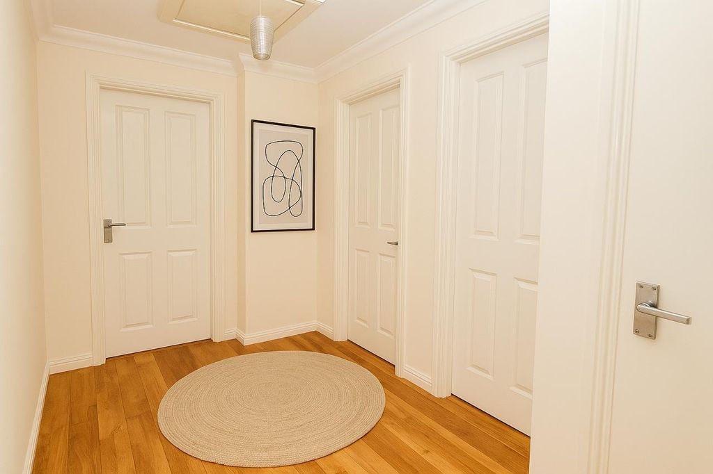 Property photo 2 of 13 2- A