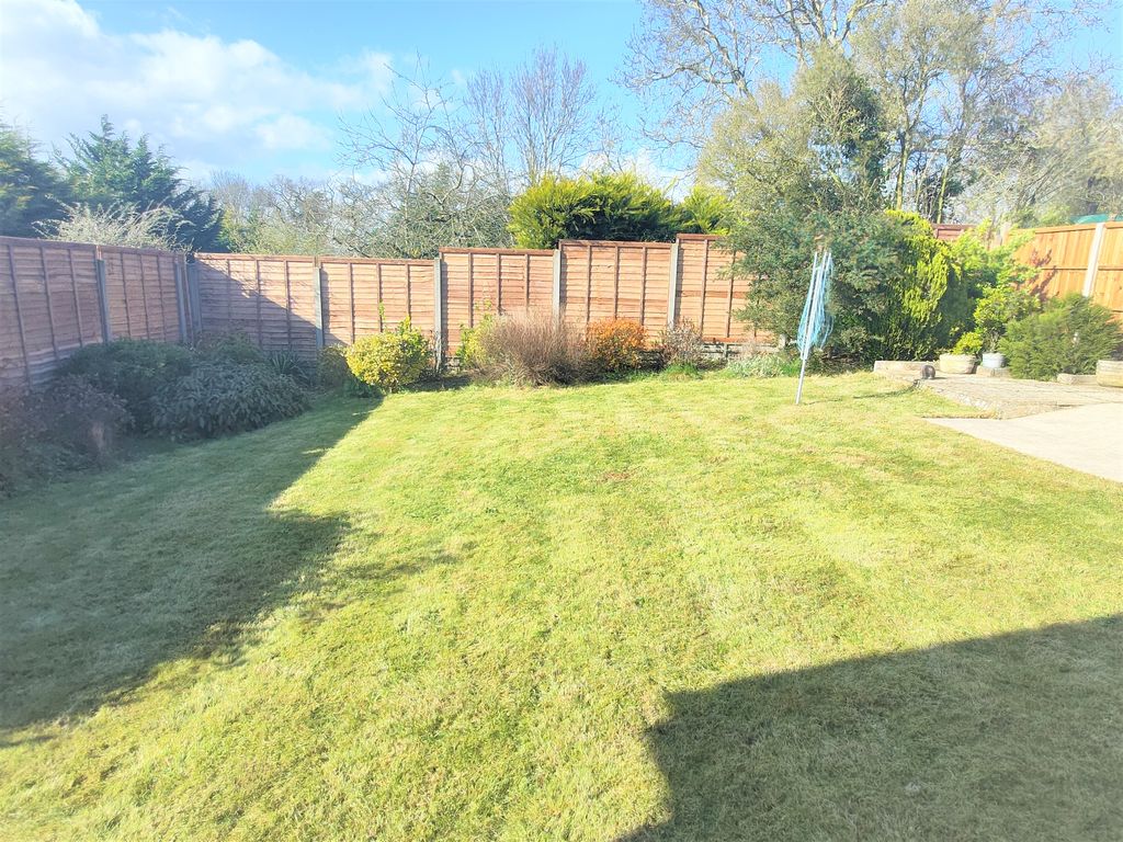 Property photo 3 of 19 Image