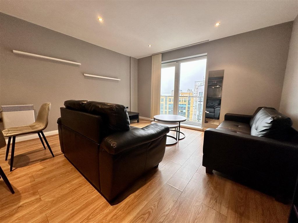 Property photo 3 of 18