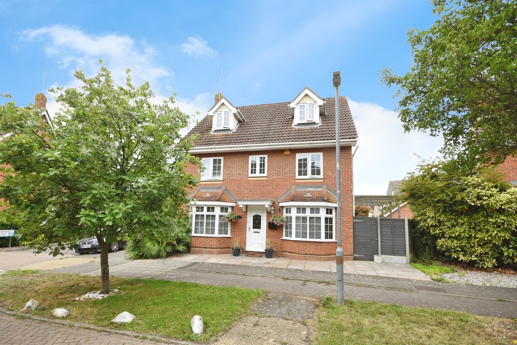 Property photo 1 of 17