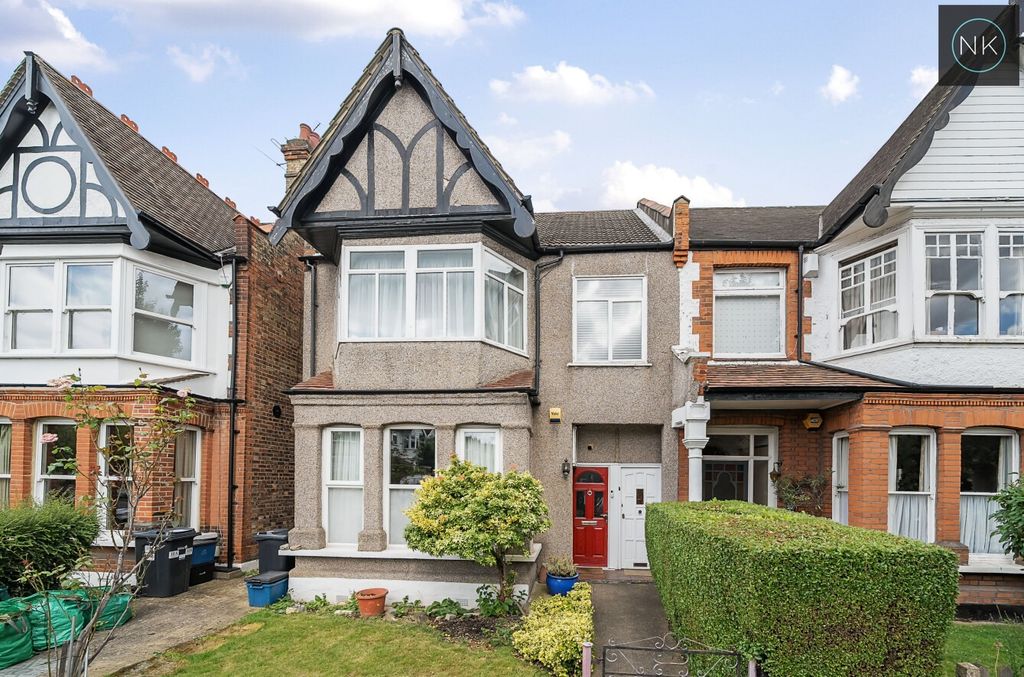 Property photo 3 of 25 3302827