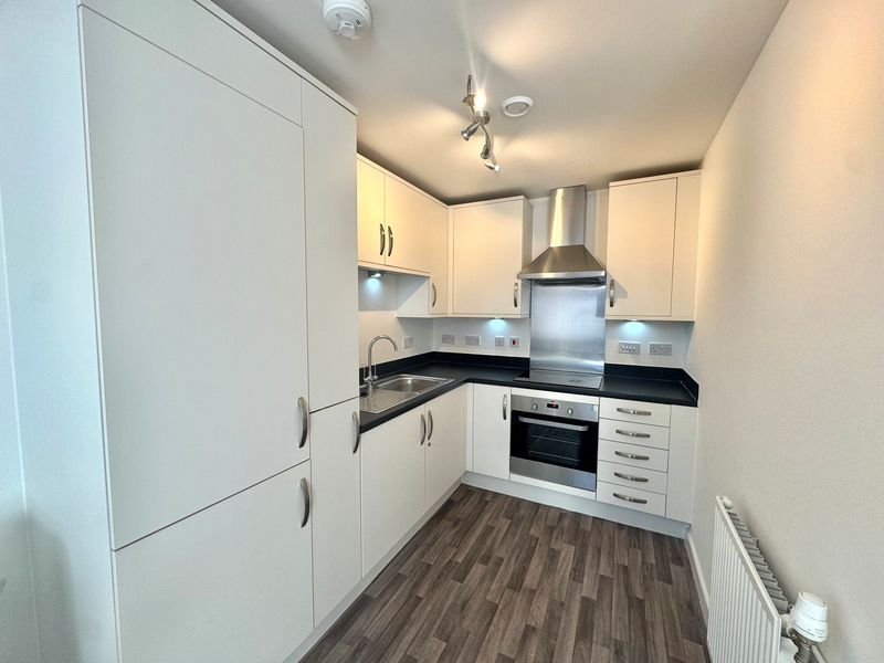 Property photo 2 of 8 Photo 4