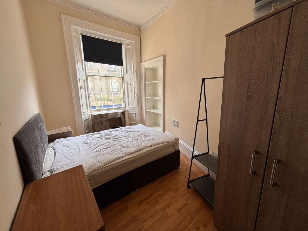 Additional image 7 of 4 bed flat to rentPort Street, Stirling Town, Stirling FK8