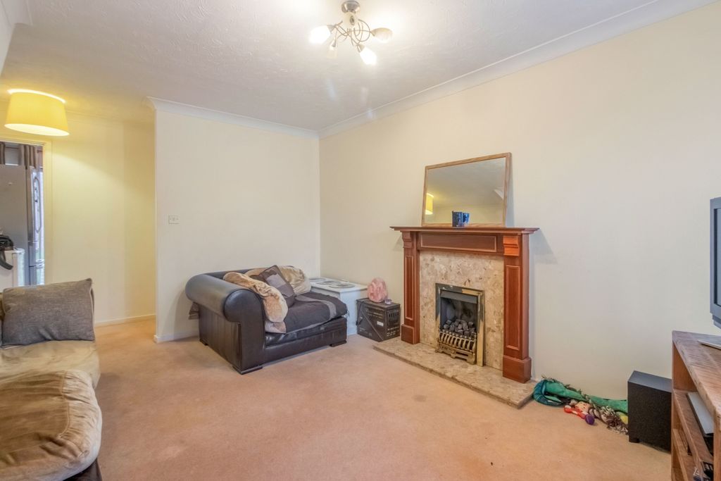 Property photo 3 of 18 Tamworth-22