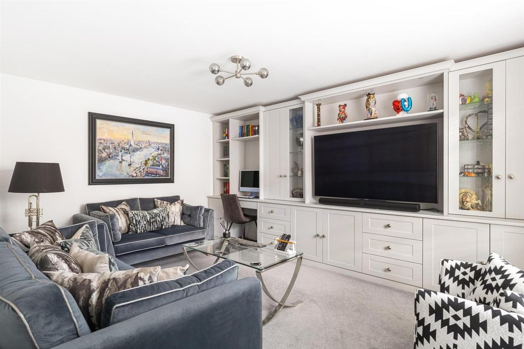 Property photo 2 of 29 010A9822-Hdr.Jpg