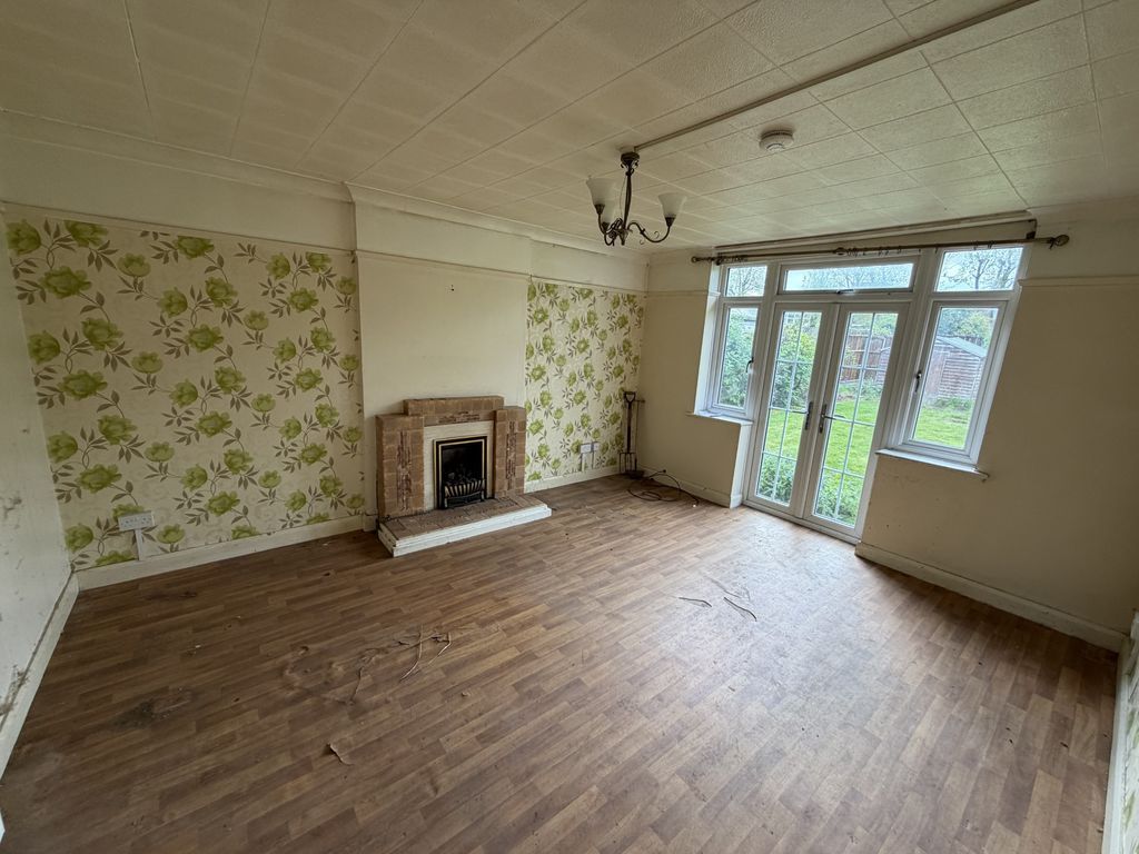 Property photo 3 of 11 Photo 7