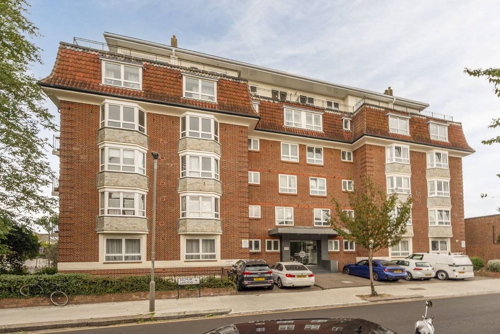 Property photo 1 of 10