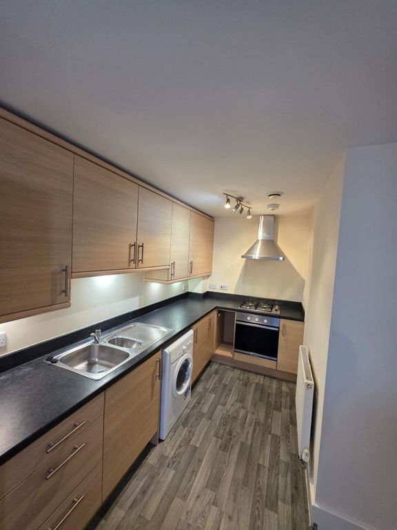 Property photo 2 of 8