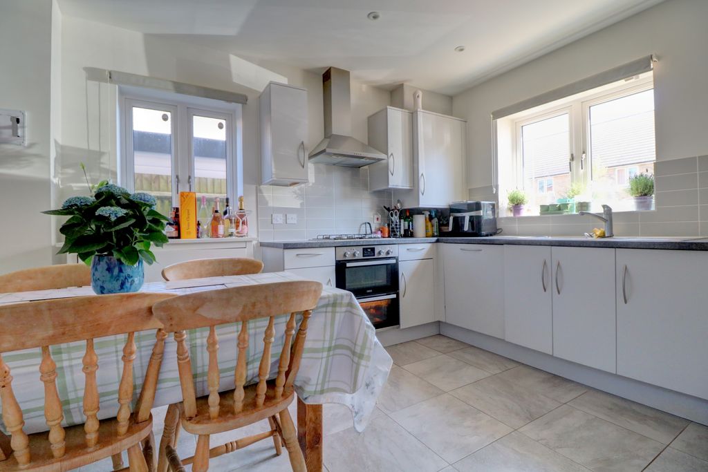 Property photo 2 of 13 Kitchen-Breakfast Room