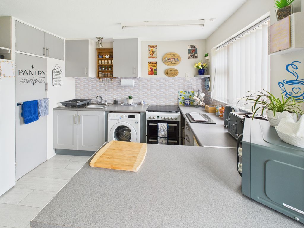 Property photo 3 of 11 Gallery