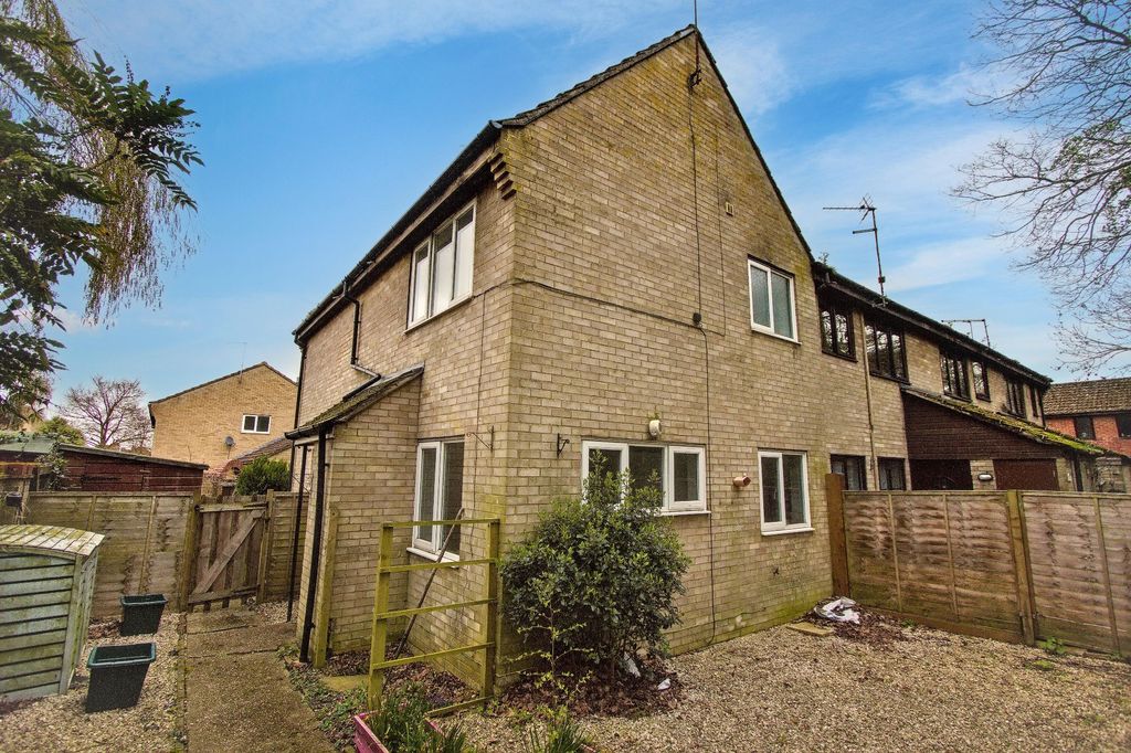 Property photo 1 of 11 28 Gazelle Court, Colchester, Essex, Co4 9Rw