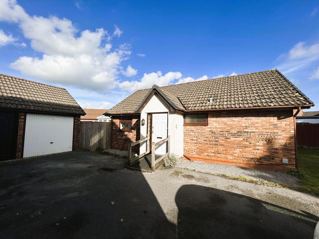 Property photo 3 of 16