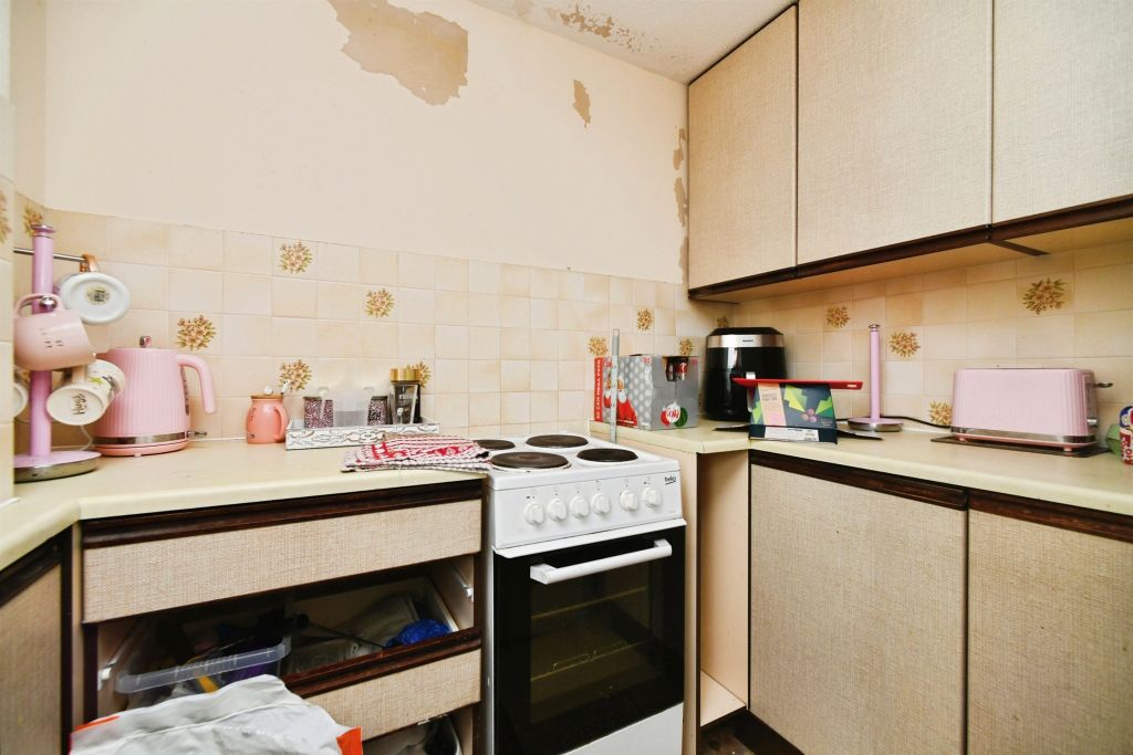 Property photo 3 of 17