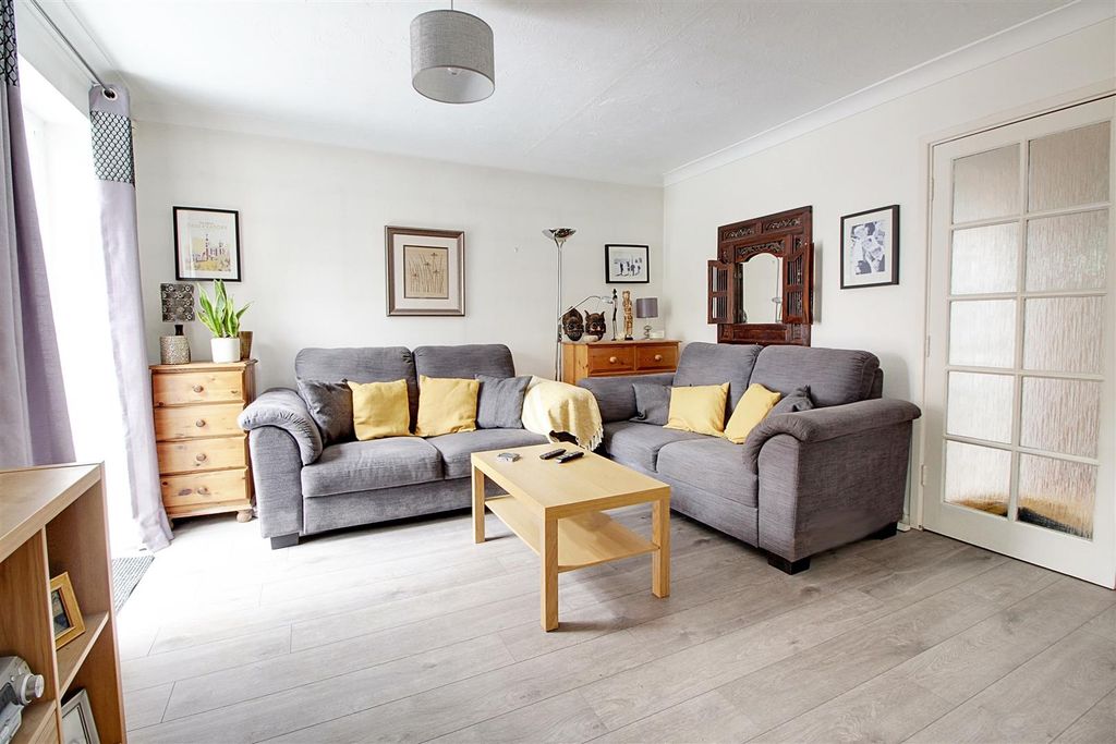 Property photo 3 of 24 Img_9981-Img_9983.Jpg