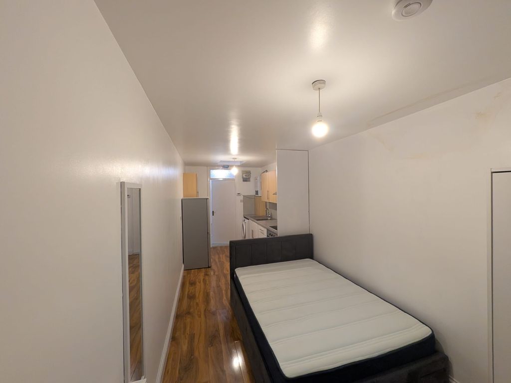 Property photo 2 of 6 Photo