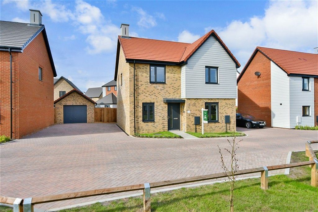 Property photo 1 of 13 Front