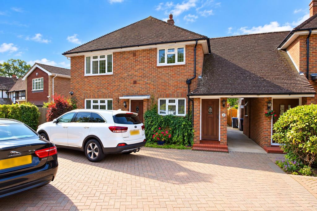 Property photo 1 of 10 External