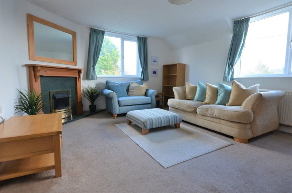 Property photo 2 of 7 3