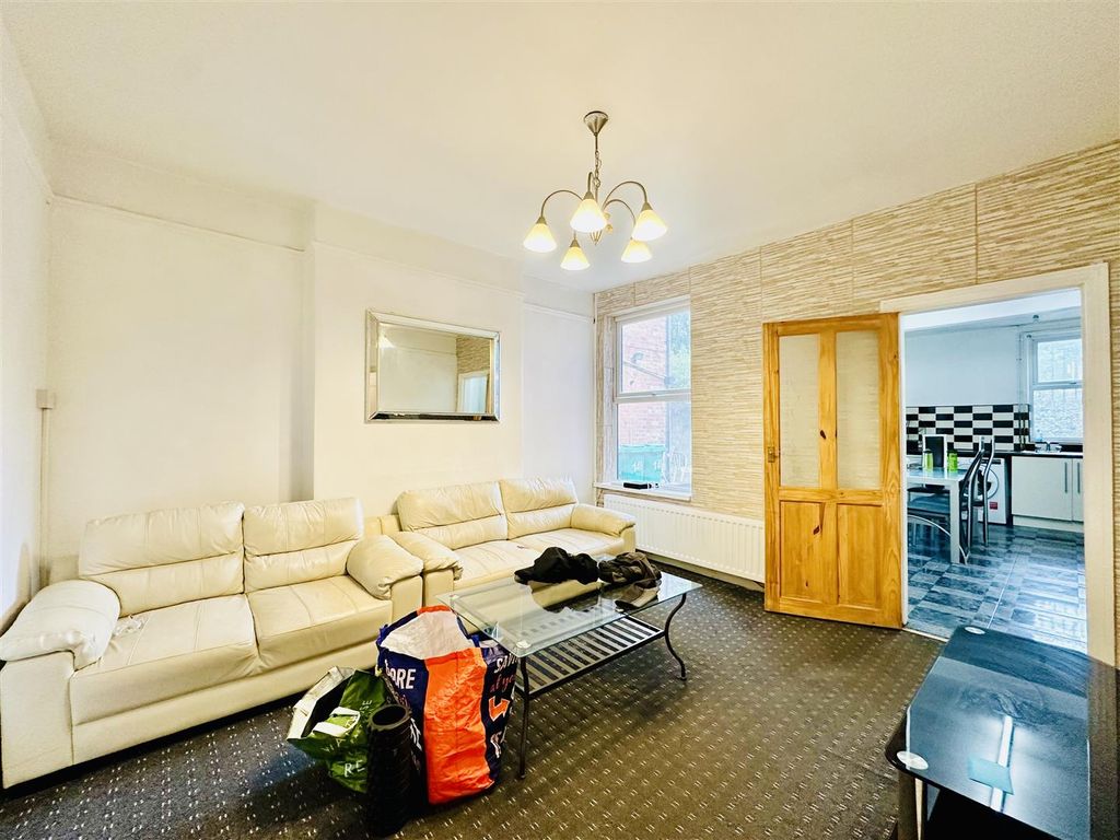 Property photo 3 of 11 Image00017.Jpeg